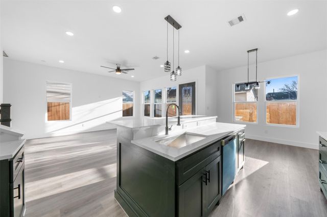 1310 Duff Lane, Houston, TX 77022