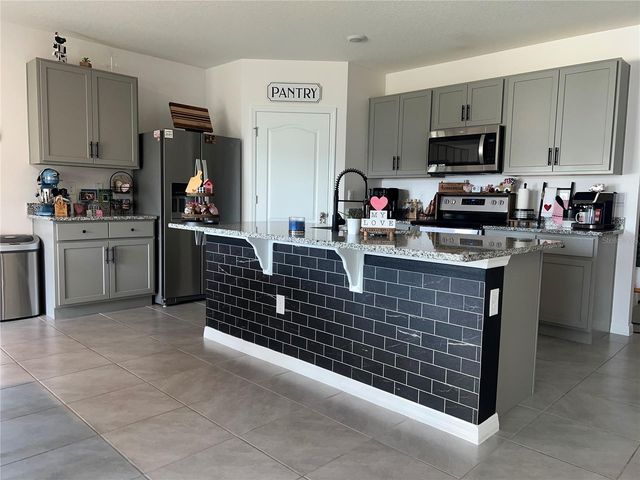 2076 TAY WES DR, St Cloud, FL 34771