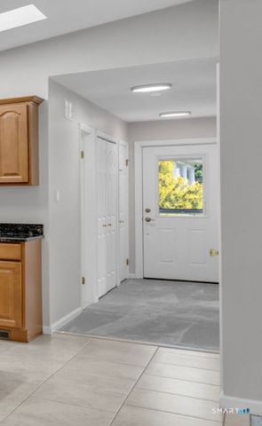 1175 South Main Street, Middletown, CT 06457