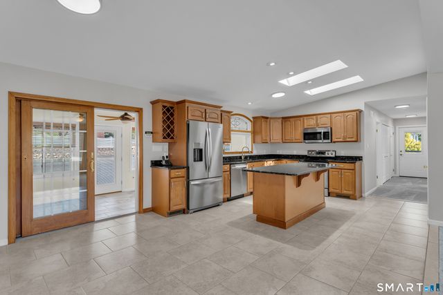 1175 South Main Street, Middletown, CT 06457