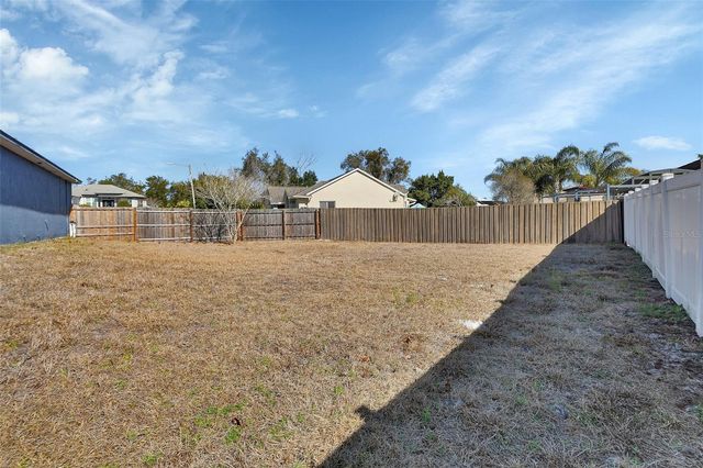 828 WHITE BIRCH COURT, Orange City, FL 32763