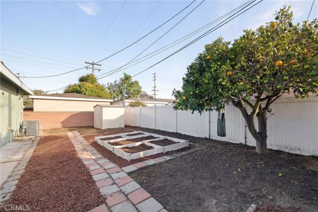 2512 Lesserman, Torrance, CA 90503