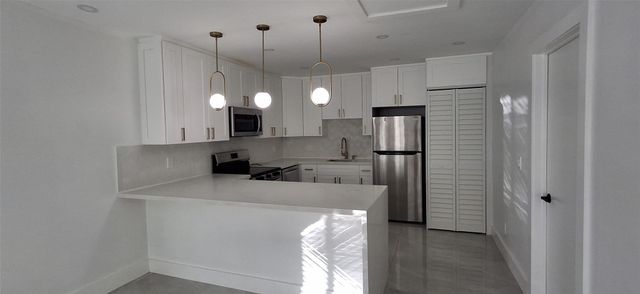 1534 Van Buren St, Hollywood, FL 33020