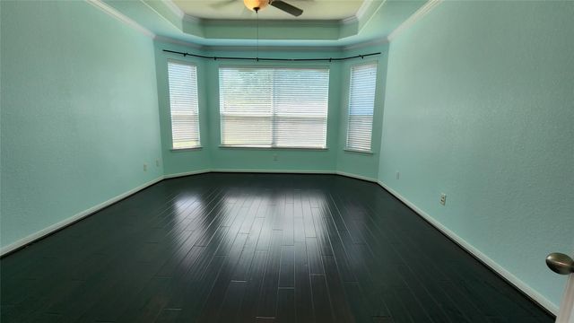 2318 Nashmor Drive, Sugar Land, TX 77479