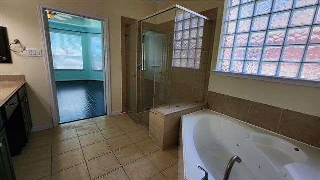 2318 Nashmor Drive, Sugar Land, TX 77479