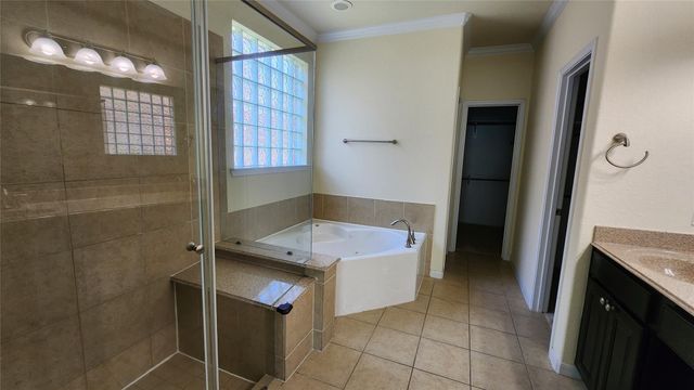 2318 Nashmor Drive, Sugar Land, TX 77479