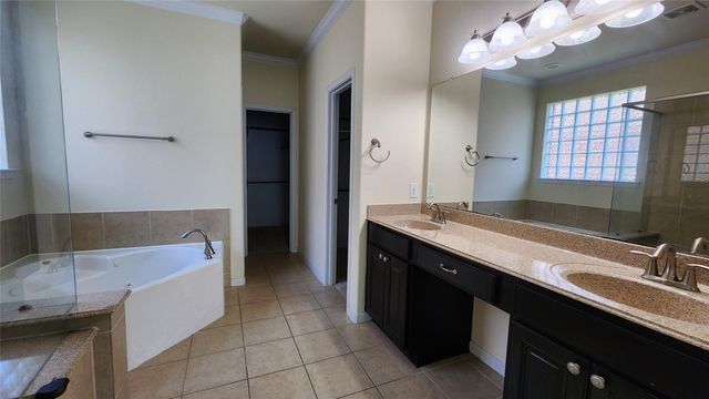 2318 Nashmor Drive, Sugar Land, TX 77479