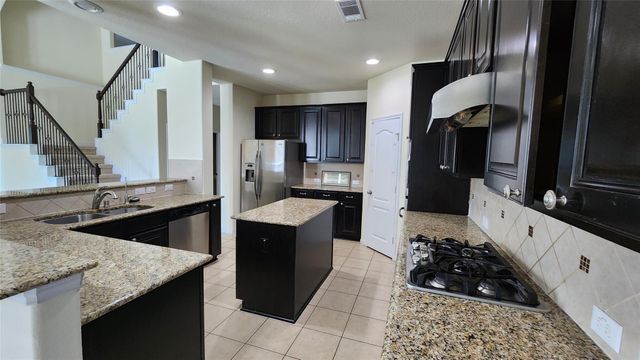 2318 Nashmor Drive, Sugar Land, TX 77479