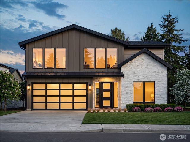 621 13th Avenue W, Kirkland, WA 98033