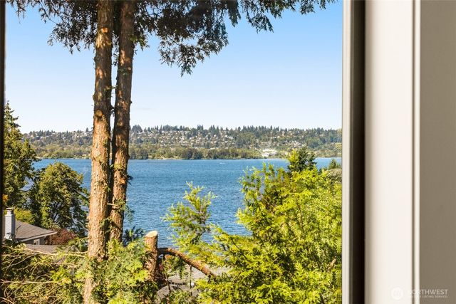 621 13th Avenue W, Kirkland, WA 98033