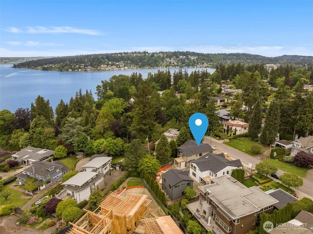 621 13th Avenue W, Kirkland, WA 98033