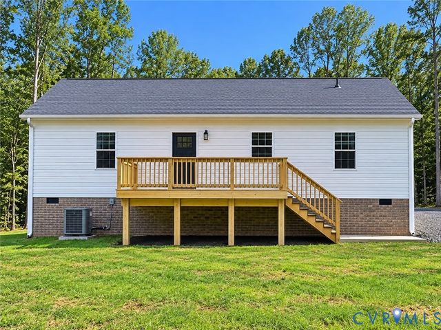 1010 Johnson Rd, Mineral, VA 23117