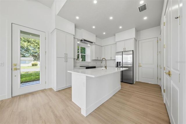 1510 WILSON AVENUE, Orlando, FL 32804