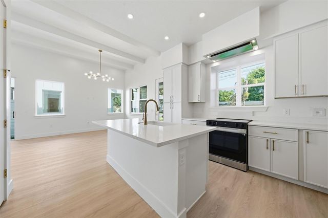 1510 WILSON AVENUE, Orlando, FL 32804