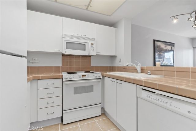 525 E Seaside 710, Long Beach, CA 90802