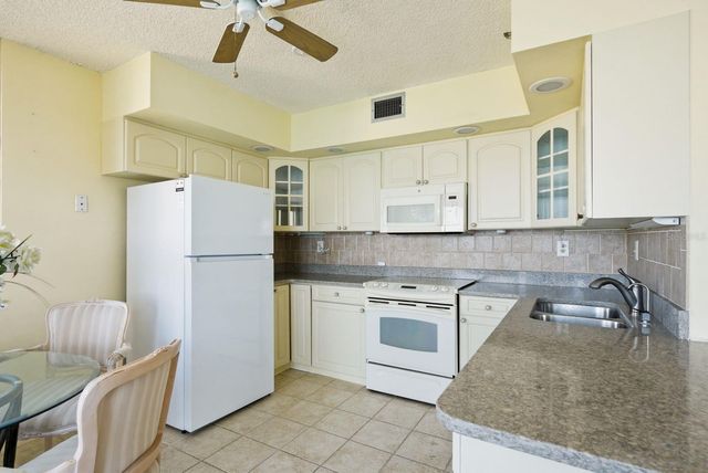 6287 BAHIA DEL MAR CIRCLE 1202, St Petersburg, FL 33715