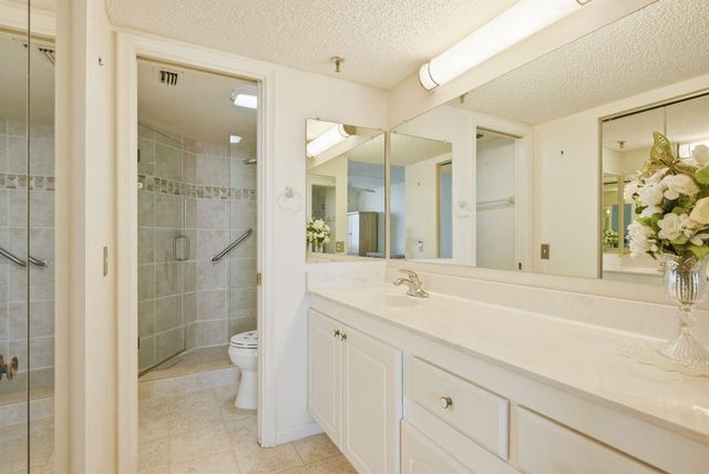 6287 BAHIA DEL MAR CIRCLE 1202, St Petersburg, FL 33715