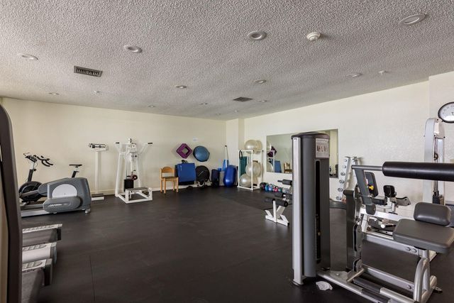 6287 BAHIA DEL MAR CIRCLE 1202, St Petersburg, FL 33715