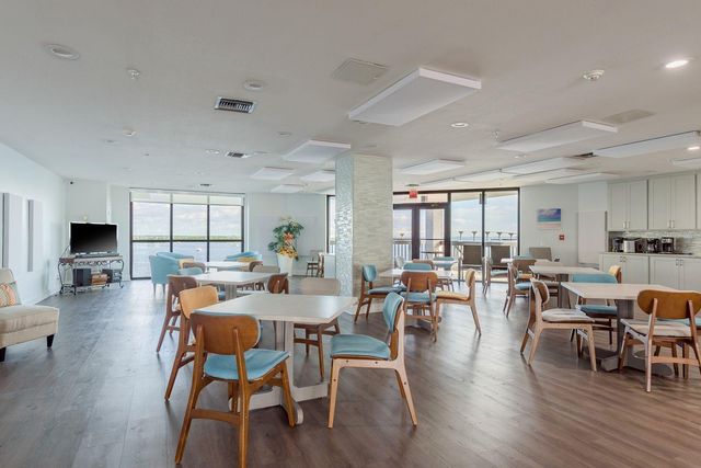 6287 BAHIA DEL MAR CIRCLE 1202, St Petersburg, FL 33715