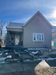 1303 E Illinois Street, Evansville, IN 47711