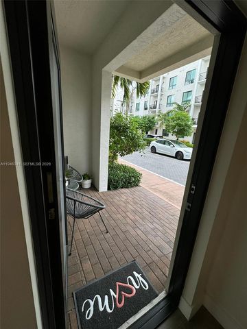 4740 NW 84th Ct 11, Doral, FL 33166