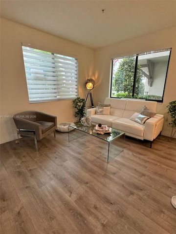 4740 NW 84th Ct 11, Doral, FL 33166