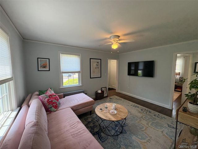 16 Raymond Street, Glen Cove, NY 11542