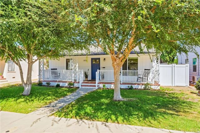 2870 Daisy, Long Beach, CA 90806