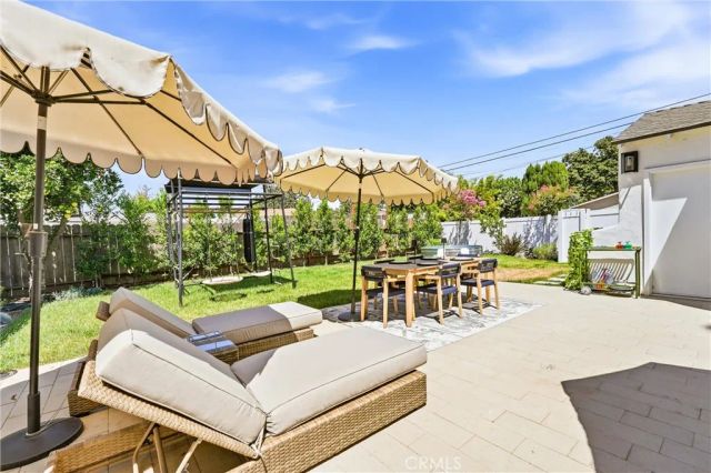 2870 Daisy, Long Beach, CA 90806
