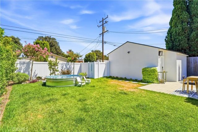 2870 Daisy, Long Beach, CA 90806