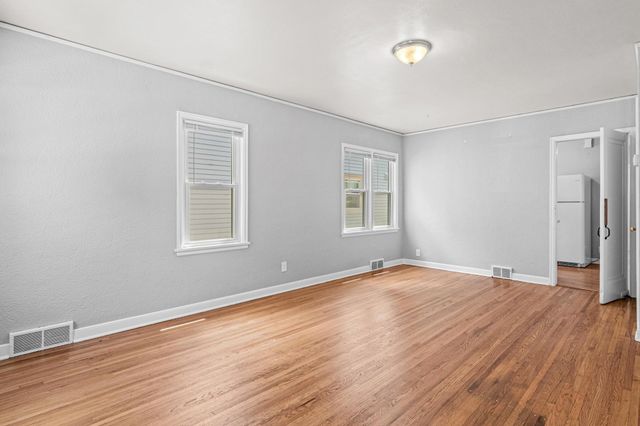 1210 Sherburne Avenue, Saint Paul, MN 55104