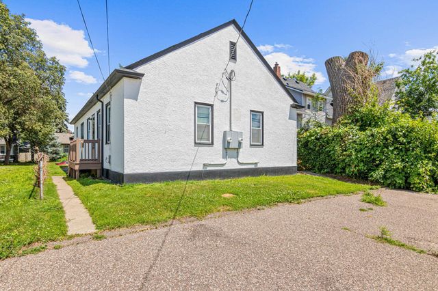 1210 Sherburne Avenue, Saint Paul, MN 55104