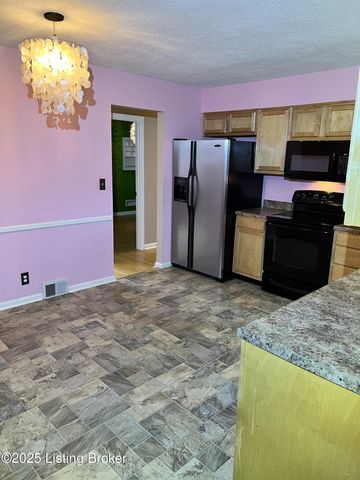 9310 Habersham Dr, Louisville, KY 40242
