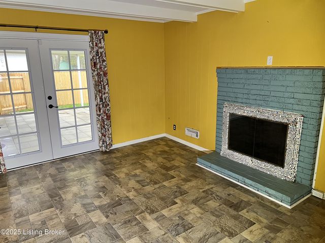 9310 Habersham Dr, Louisville, KY 40242