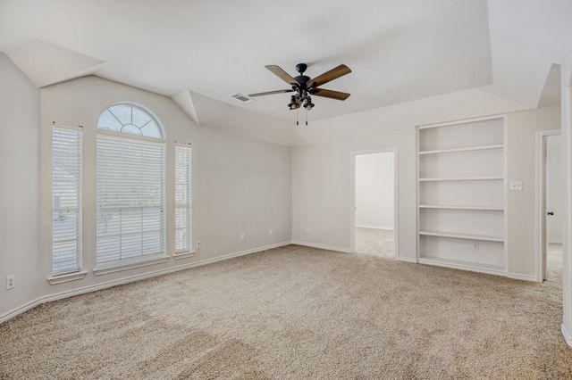 2207 Creekedge Court, Corinth, TX 76210