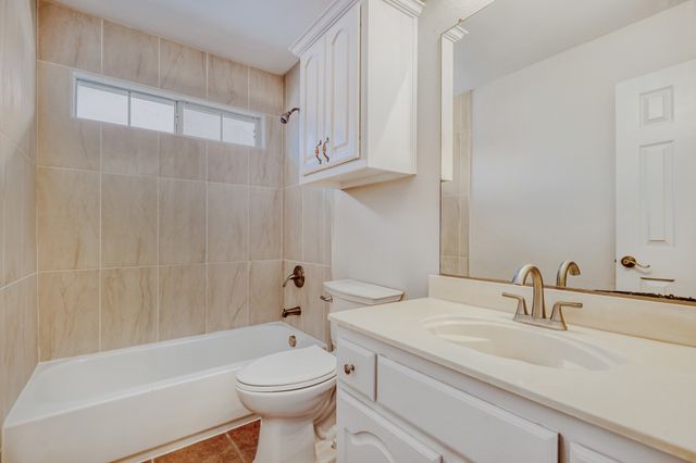 2207 Creekedge Court, Corinth, TX 76210