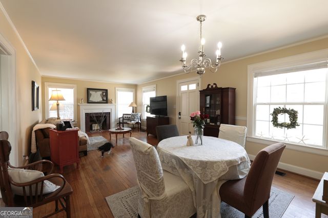 1005 S Crest Road, Rossville, GA 30741