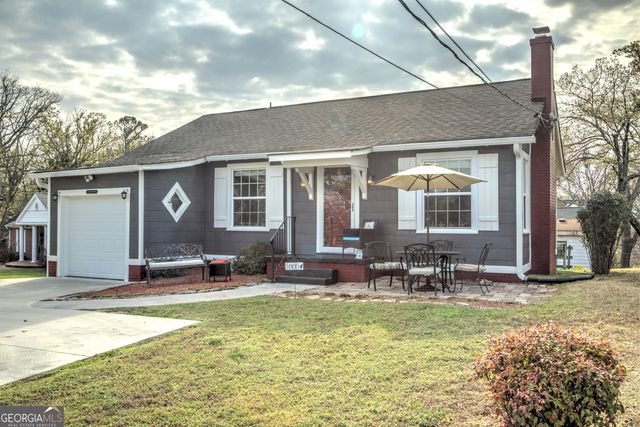 1005 S Crest Road, Rossville, GA 30741
