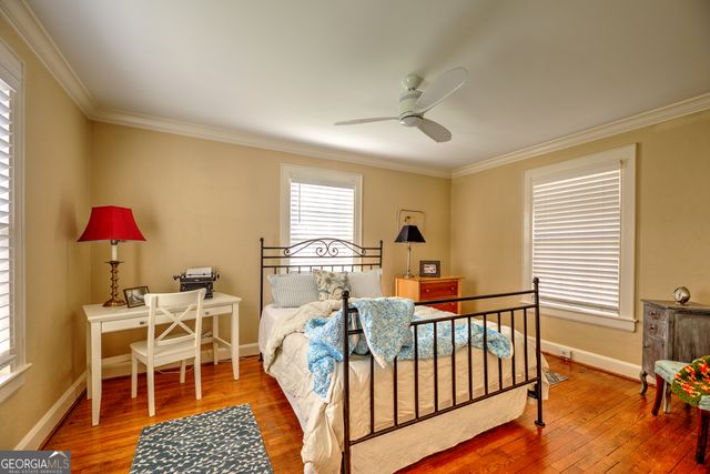 1005 S Crest Road, Rossville, GA 30741