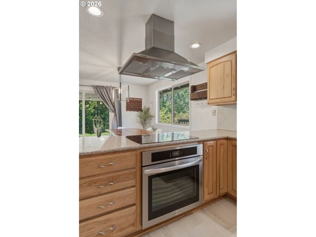 25421 Se SUNSHINE VALLEY Rd, Damascus, OR 97089