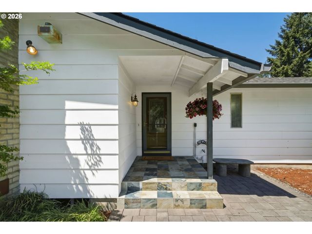 25421 Se SUNSHINE VALLEY Rd, Damascus, OR 97089