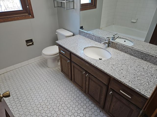 4520 Juneau Lane N, Plymouth, MN 55446