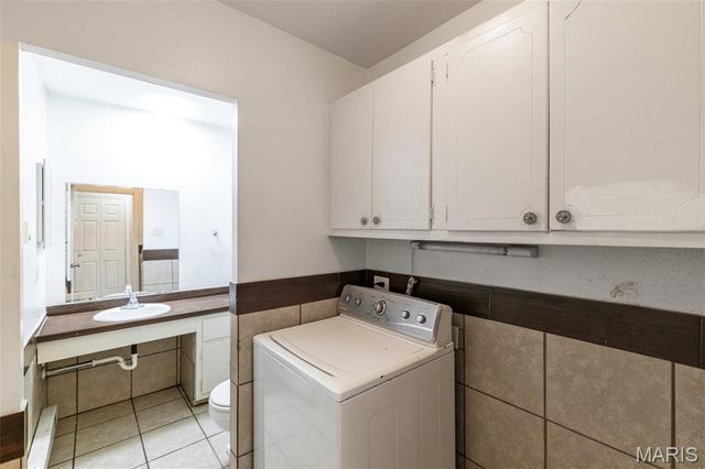 7473 Hazelcrest Drive, Hazelwood, MO 63042