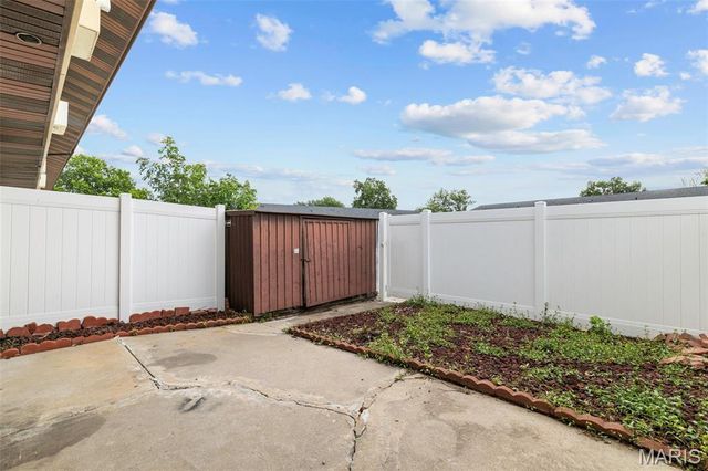7473 Hazelcrest Drive, Hazelwood, MO 63042
