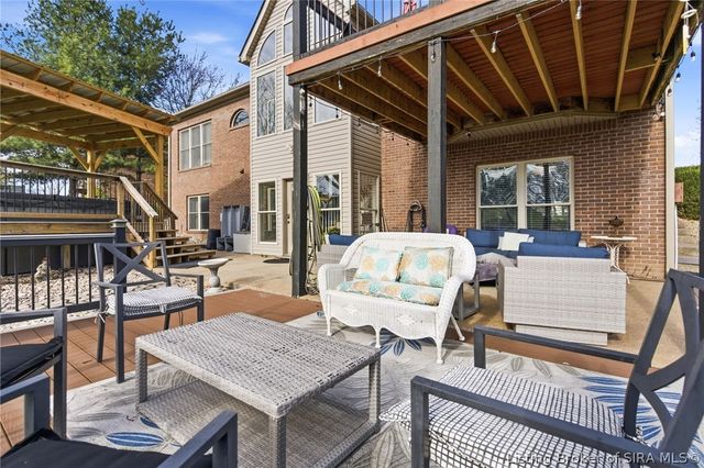 8304 Hidden River Trace, Charlestown, IN 47111