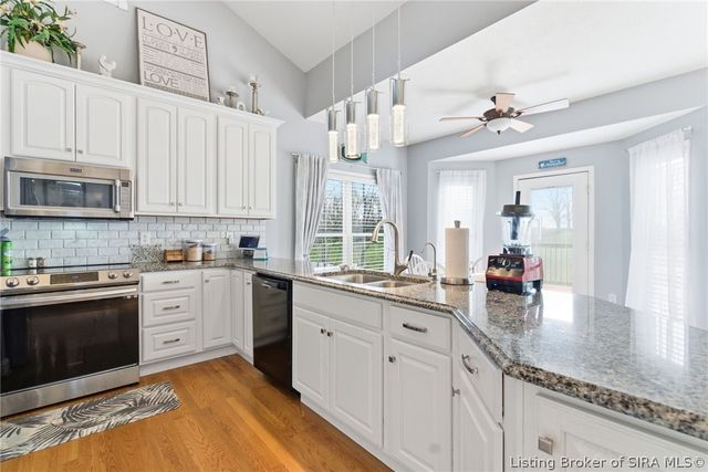 8304 Hidden River Trace, Charlestown, IN 47111