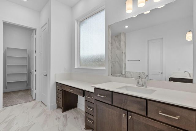 11919 Canal View Boulevard, Mont Belvieu, TX 77523