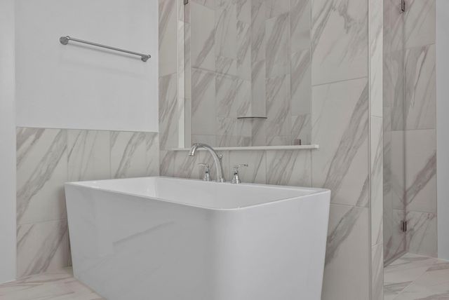 11919 Canal View Boulevard, Mont Belvieu, TX 77523