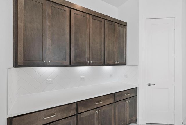 11919 Canal View Boulevard, Mont Belvieu, TX 77523