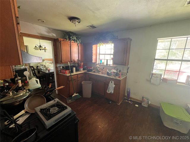 30332 S Vfw, Stigler, OK 74462